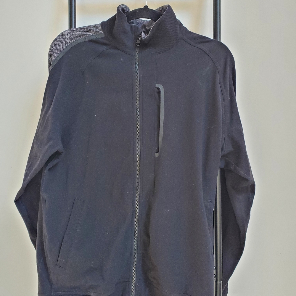 Lululemon athletica black jacket men full zipper long sleeve size L